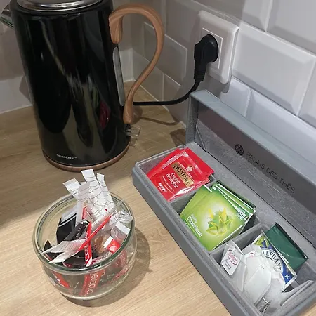 Bright At Mimi's * 尼斯