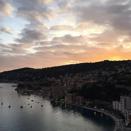 Bright At Mimi's * Nice